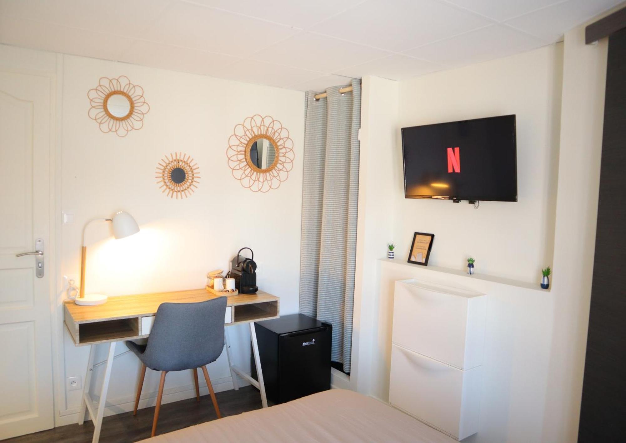 Chambre Privative Au Centre De Bourbourg - Proche Commodites Et Gare Экстерьер фото