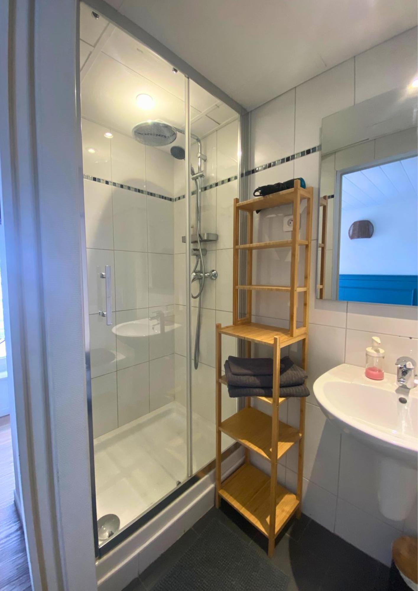Chambre Privative Au Centre De Bourbourg - Proche Commodites Et Gare Номер фото